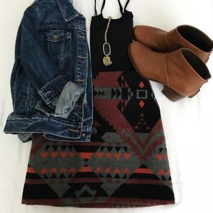 NWT Gap wool tribal geometric mini skirt
